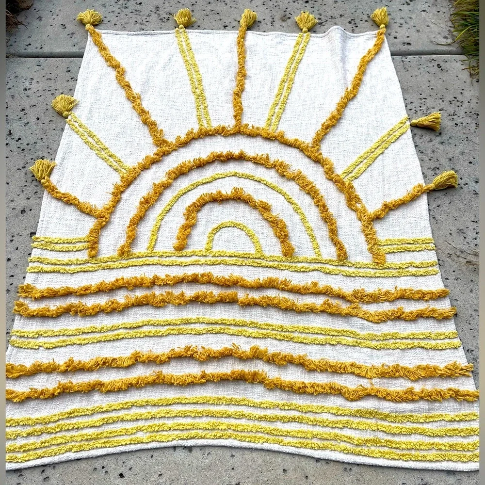 Modern Ray Throw Blanket